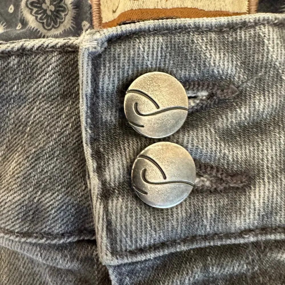 PAIGE double button